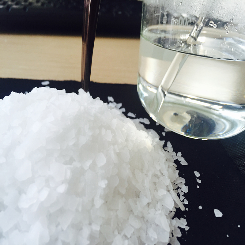 Food grade Magnesium chloride hexahydrate.jpg