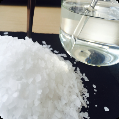 Two Production Processes for White Flake Magnesium Chloride
